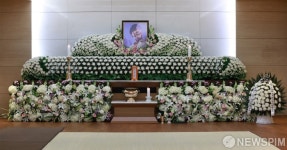 삼성서울병원 장례식장에 마련된 故 휘성 빈소