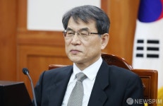 노태악 중앙선관위원장, 선관위원 전체회의 주재