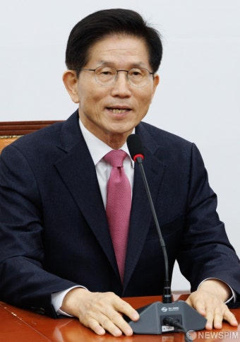 발언하는 김문수 전 장관