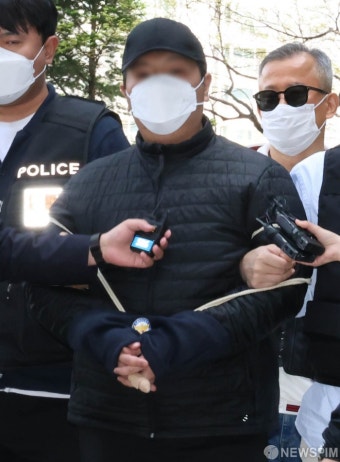 미아동  마트에서 흉기 난동 피의자 영장실질심사 출석