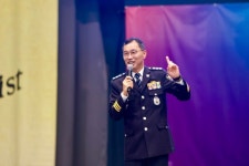 김수환 부산경찰청장, 이사벨중학교서 범죄예방교육 특강