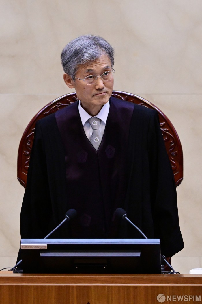 조희대 대법원장, 대통령선거 투표 후 모든 국민이 투표권 소중히 행사했으면 강조