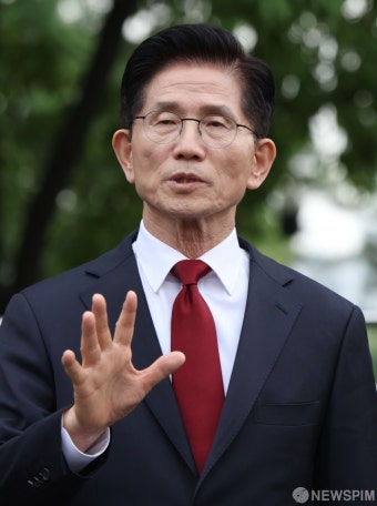 이명박 전 대통령, 이낙연 상임고문 지지 선언으로 김문수 후보 캠페인 도움 되나