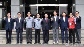 두산에너빌리티 방문한 김문수 국민의힘 대선 후보