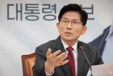 긴급 기자회견 발언하는 김문수 후보