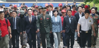 ‘항명 혐의’ 박정훈 대령, 항소심  2차 준비기일 출석