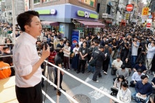 안암골 찾은 이준석 개혁신당 후보