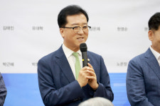 주민자치회 발대식 참석한 조원휘 의장 현대사회, 주민자치 실현 중요