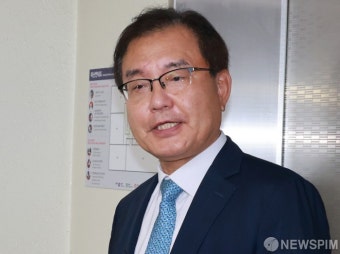 답변하는 이명현 채상병 특검