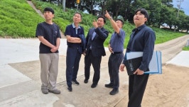 고준호 경기도의원, 파주 봉일천교 공약 실현...농촌 친수공간 조성