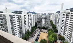 움직임 없는 노원구 상계동 아파트 단지