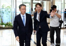 정성호 법무장관 후보, 인사청문회 사무실 첫 출근