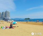 길고 강한 무더위 전남 해수욕장 54곳, 5일부터 문 연다