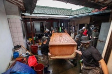 국방부, 軍 장병 1400여명 수해 복구 '굵은 땀방울'