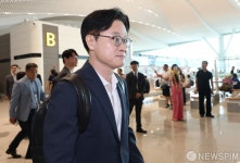미국 출장길 오른 김정관 산업부 장관