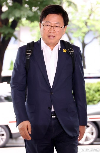 최교진 후보자, 인사청문회 준비사무실 첫 출근