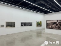 중견작가의 자기비평 나는 누구인가…아르코미술관에서 만나다