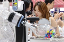 최신 뷰티 트렌드를 한눈에
