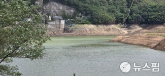 [르포] 이대로 3주 후면 바닥…강릉 오봉저수지 원수 채우기 총력