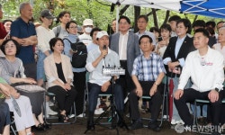 삼환도봉아파트 재건축 주민들과 대화하는 오세훈 서울시장