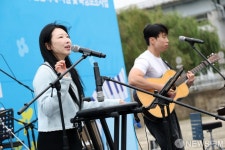 2025 한강 청년 버스킹 축제 공연 펼치는 섬과도시