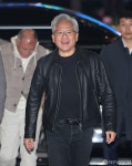 밝은 미소의 젠슨 황 CEO