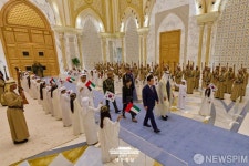 UAE 대통령궁 들어서는 이재명 대통령