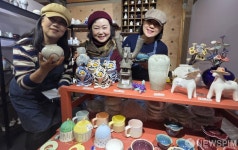 김해 분청도자 감상 하세요!