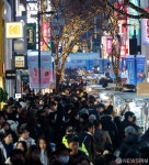 명동에서 즐기는 크리스마스 이브