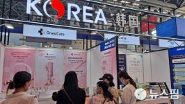 불경기에도 화장품은 불티, 中 2025년 시장규모 200조원