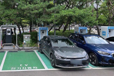 성남시, 전기차 충전 구역 장기 점유 주민신고제 운용