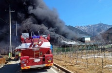 문경 오천리 창고서 불 2시간19분만에 진화...인명피해 없어