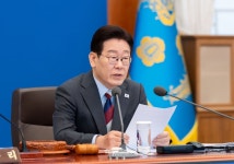 [속보] 李대통령 100조원 자금시장 안정프로그램 신속하게 집행