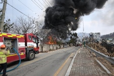 경기 광주 초월읍 가구공장서 화재…10명 대피·2명 부상