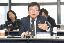 최교진 교육장관, 장애인 평생교육시설 방문해 현장의견 수렴