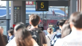 성신여대입구역 5번 출구 부분 통제