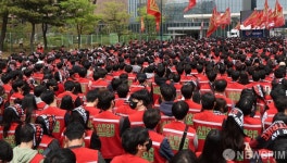 첫 투쟁에 나선 삼성바이오로직스 노동조합원