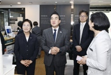 박홍근 장관, 의료·돌봄 관련 살림의료복지사회적협동조합 현장방문