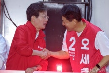악수하는 오세훈-유승민