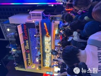 [깐부회동 시즌2] 노래방 대신 BBQ로…젠슨 황 치킨 2차(포토)