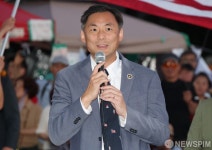 모스탄 교수, 출국정지 취소 소송 패소…항소 의사 밝혀