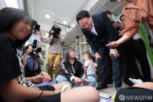 구립가재울지역아동센터 방문한 오세훈 서울시장