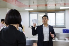 최민 경기도의원, 광명 광남중 방문...급식실 증축·교육환경 개선 점검