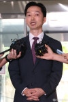청문회 준비단 사무실로 첫 출근하는 김지용 중수청장 후보자