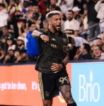 [MLS] 손흥민 퇴장 유도에도...LAFC, 10명 뛴 밴쿠버와 1-1 무승부