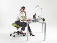 앞으로 기대는 신개념 의자, 우리들체어 출시