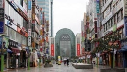 평일엔 직장인 바글바글…주말엔 가족손님 와글와글