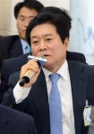 [국감]소진세 코리아세븐 대표 “담배소매인 문제 법 위반했다면 바로잡겠다”