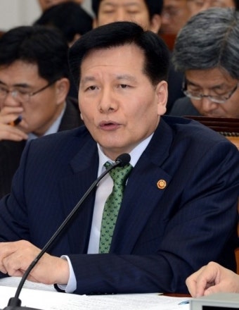 이채필 고용노동부 장관 “고공농성 정당하지 않고 정당화할 수도 없다”