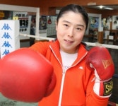 여자복싱 세계 8대 기구 통합 챔프 김주희…대전료 없어 챔피언 박탈 위기